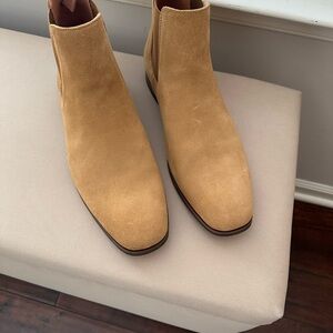 Express Light Tan Men's Suede Boots